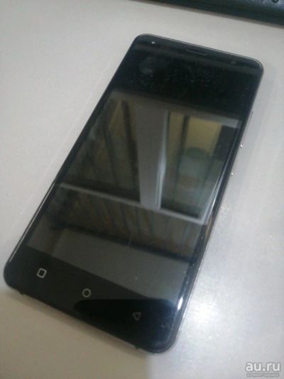 Лот: 18031511. Фото: 1. Смартфон Prestigio Muze X5 (PSP5518... Смартфоны