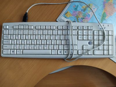 Лот: 15855067. Фото: 1. Клавиатура Genius USB. Клавиатуры и мыши