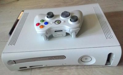 Лот: 5962194. Фото: 1. Игровая консоль XBOX 360 б/у... Консоли