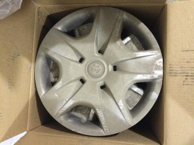 Лот: 4720830. Фото: 1. Колпаки r15 Toyota. Колпаки