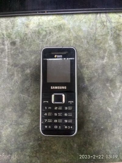 Лот: 19983513. Фото: 1. Телефон Samsung E1182. Кнопочные мобильные телефоны