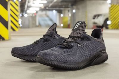Лот: 10787356. Фото: 1. Кроссовки мужские Adidas Alphabounce... Кеды, кроссовки, слипоны