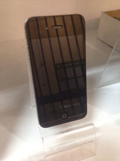 Лот: 10055987. Фото: 1. iPhone 4S 16gb.. Смартфоны