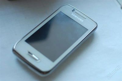 Лот: 2477096. Фото: 1. samsung wave y s5380 white смартфон. Кнопочные мобильные телефоны