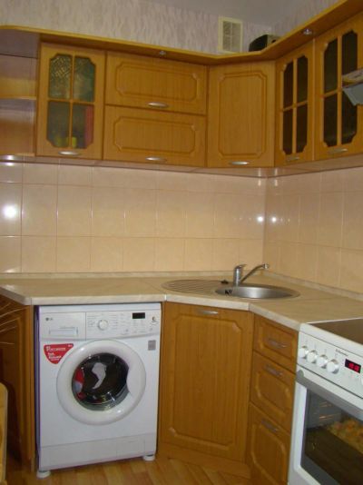 Лот: 4569381. Фото: 1. Продам угловой кухонный гарнитур. Кухонные гарнитуры