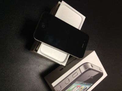 Лот: 8196977. Фото: 1. iphone 4s 16Gb полный комплект... Смартфоны
