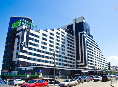 Лот: 7775113. Фото: 1. Сдам место для мастера маникюра-педикюра. Нежилое
