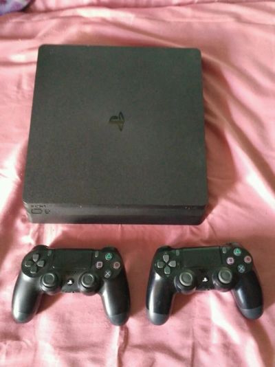Лот: 14484812. Фото: 1. PlayStation 4 +игры. Игровые приставки, консоли