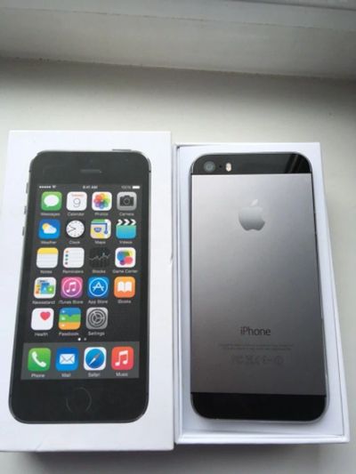 Лот: 11507179. Фото: 1. Iphone 5s 32gb space gray. Смартфоны