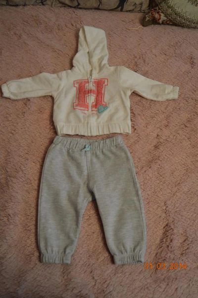 Лот: 3919799. Фото: 1. Костюм Zara baby gerl 6-9m. 74см... Костюмы, пиджаки, комбинезоны