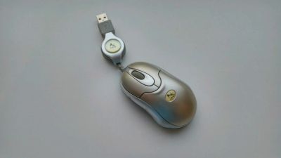 Лот: 9832595. Фото: 1. Компактная компьютерная мышь для... Клавиатуры и мыши