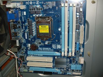 Лот: 6681111. Фото: 1. Gigabyte GA-B75M-D3H (rev. 1.2... Материнские платы