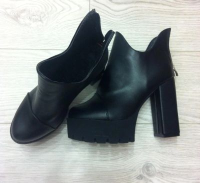 Лот: 6640011. Фото: 1. Модные ботильоны в стиле Jeffrey... Ботильоны, полусапожки