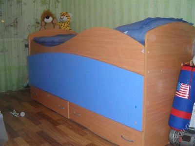 Лот: 1712284. Фото: 1. срочно продам 2х уровневую кровать... Детские кровати и кроватки