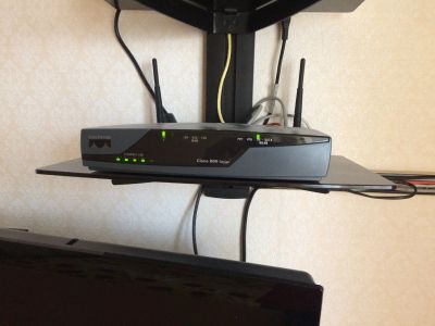 Лот: 15182137. Фото: 1. Wi-Fi маршрутизатор роутер Cisco... Маршрутизаторы (роутеры)