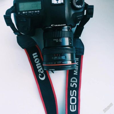Лот: 5604386. Фото: 1. Canon 5D Mark II. Цифровые зеркальные