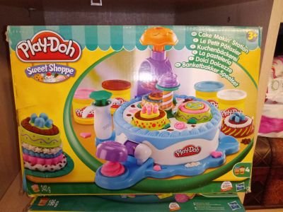 Лот: 16026651. Фото: 1. Набор Play Doh Фабрика тортиков. Игровые наборы