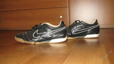 Лот: 1292512. Фото: 1. Nike tiempo бампы futsal. Кеды, кроссовки, слипоны