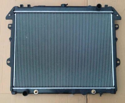 Лот: 3696522. Фото: 1. Радиатор toyota hilux/vigo/fortuner... Двигатель и элементы двигателя