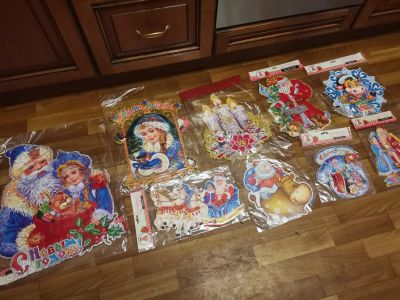 Лот: 18405539. Фото: 1. Панно и наклейки новогодние Одним... Гирлянды, шарики, новогодние аксессуары