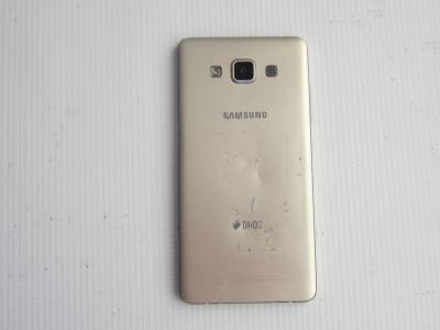 Лот: 22180197. Фото: 1. Смартфон Samsung SM-A500F/DS на... Смартфоны