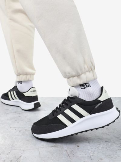Лот: 24286386. Фото: 1. Кроссовки женские adidas Run 70S... Кеды, кроссовки, слипоны