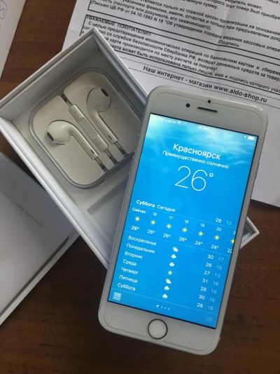 Лот: 9878598. Фото: 1. iPhone 6S 64 ГБ / GB - Silver... Смартфоны
