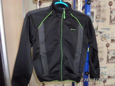 Лот: 6304405. Фото: 1. Спортивная кофта Demix р.140. Спортивная одежда