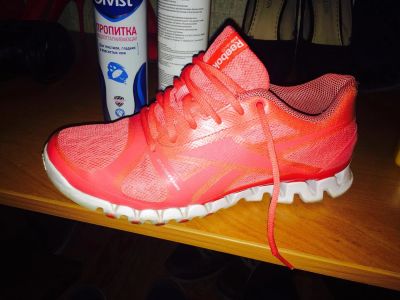 Лот: 5257441. Фото: 1. Кроссовки Reebok. Кеды, кроссовки, слипоны