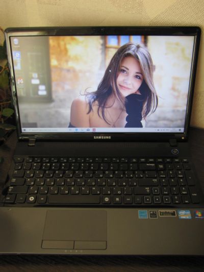Лот: 14610284. Фото: 1. Ноутбук Samsung i5-2410 15.6... Ноутбуки