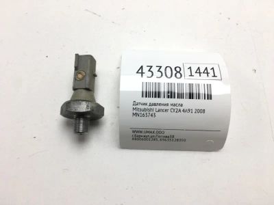 Лот: 20390988. Фото: 1. Датчик давления масла Mitsubishi... Электрооборудование