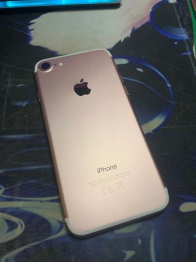 Лот: 15763956. Фото: 1. Apple iPhone 7 32gb Rose Gold... Смартфоны