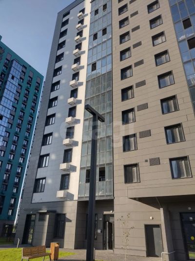 Лот: 25552895. Фото: 1. 3-комн. квартира , Красноярск... Квартиры, студии