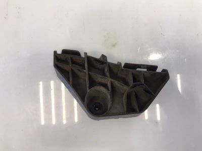 Лот: 21705701. Фото: 1. крепление бампера Toyota Corolla... Двигатель и элементы двигателя