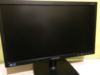 Лот: 7700564. Фото: 1. Led Монитор Samsung S19C200N. ЖК-мониторы