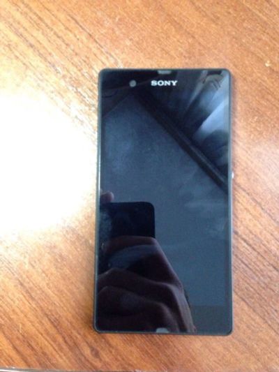 Лот: 4583818. Фото: 1. Sony Xperia Z,обмен на Iphone5... Смартфоны