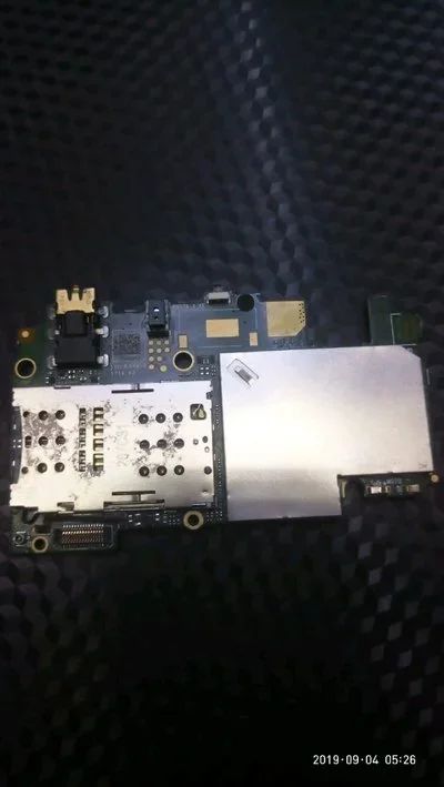 Лот: 14524976. Фото: 1. Плата xiaomi redmi 4x 2/16gb рабочая. Микросхемы и платы