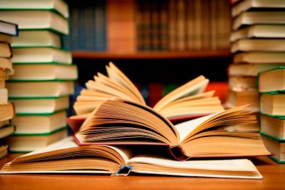 Лот: 24846696. Фото: 1. Книги одним лотом. Художественная