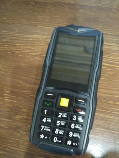 Лот: 9922459. Фото: 1. Телефон vk world ip67. Кнопочные мобильные телефоны