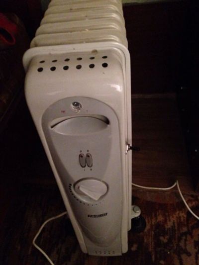 Лот: 5433847. Фото: 1. Радиатор масляный. 11 секций. Обогреватели бытовые