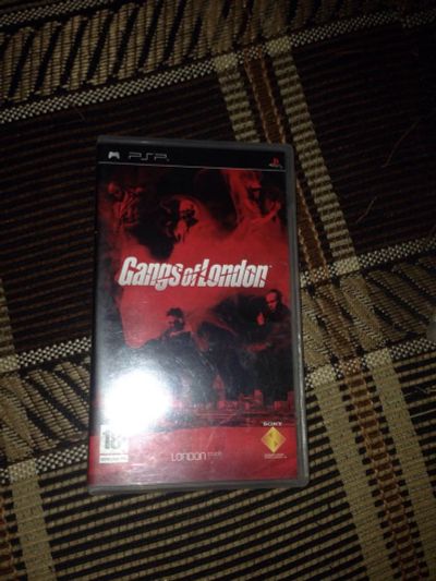 Лот: 5448941. Фото: 1. Диски на PSP. Gangs of London... Игры для консолей