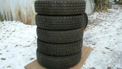 Лот: 8420311. Фото: 1. Шины б/у шипованные R16C/185/75... Шины