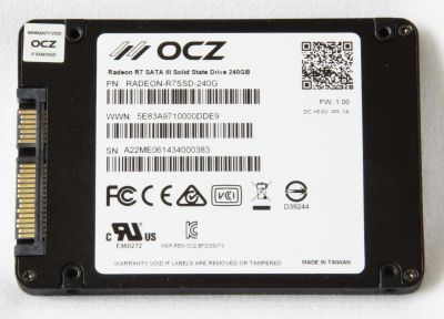 Лот: 19885516. Фото: 1. OCZ Radeon R7 240Gb. SSD-накопители