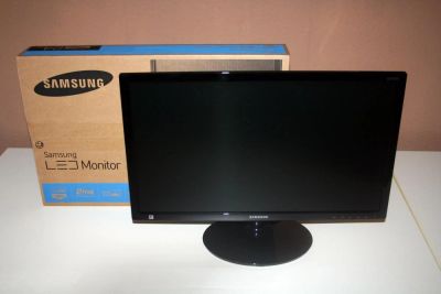 Лот: 6796454. Фото: 1. Samsung S24D300 с HDMI и LED подсветкой... ЖК-мониторы