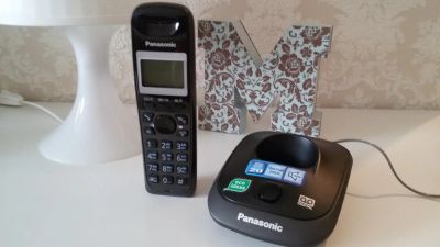 Лот: 5395970. Фото: 1. Радиотелефон Panasonic KX-TG2521... DECT и радиотелефоны
