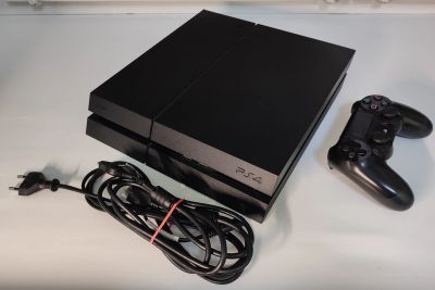 Лот: 21257476. Фото: 1. Sony PlayStation 4 500 Гб. Консоли