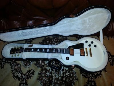 Лот: 4210726. Фото: 1. Электрогитара Gibson Les Paul... Гитары