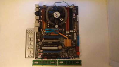 Лот: 16704944. Фото: 1. Asus M4A79T Deluxe + AMD Phenom... Материнские платы