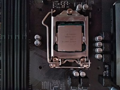 Лот: 11753362. Фото: 1. GA-B250-HD3P с процесором Intel... Материнские платы