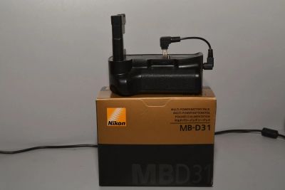 Лот: 7249092. Фото: 1. Батарейный блок Nikon MB-D31... Батарейные блоки, ручки